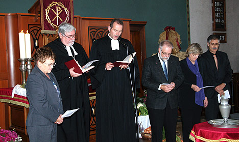 Feierliche Glockenweihe in Strümpfelbrunn