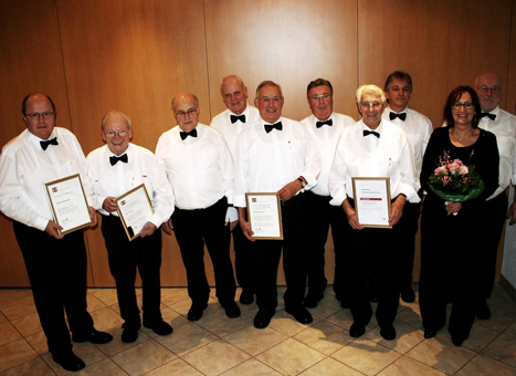 467 MGV Waldkatzenbach Ehrungen