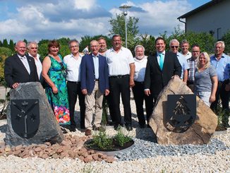 Partnerschafts-Kreisel in Strümpfelbrunn eingeweiht