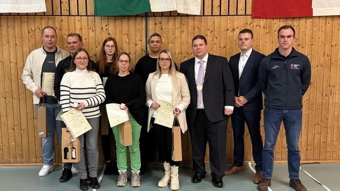 Waldbrunn ehrt selbstlose Helfer